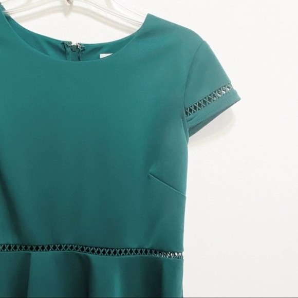 Francesca’s Hope Women's Green Short Sleeve Crochet Trim A-Line Dress M - Picture 5 of 11